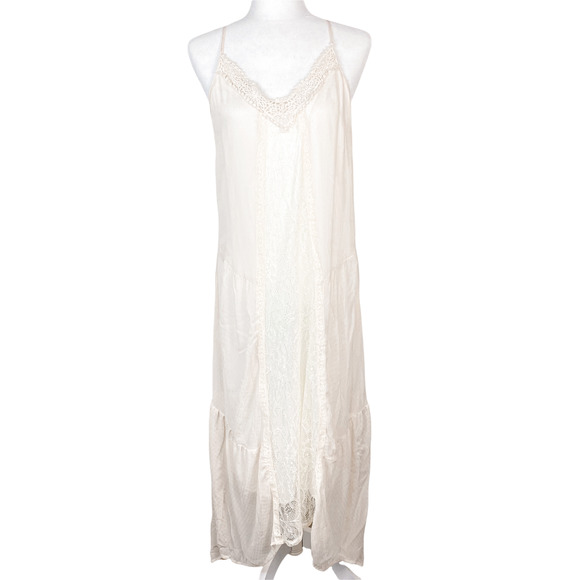 ASTR Cream White Lace Maxi Dress Size Medium - Picture 5 of 15